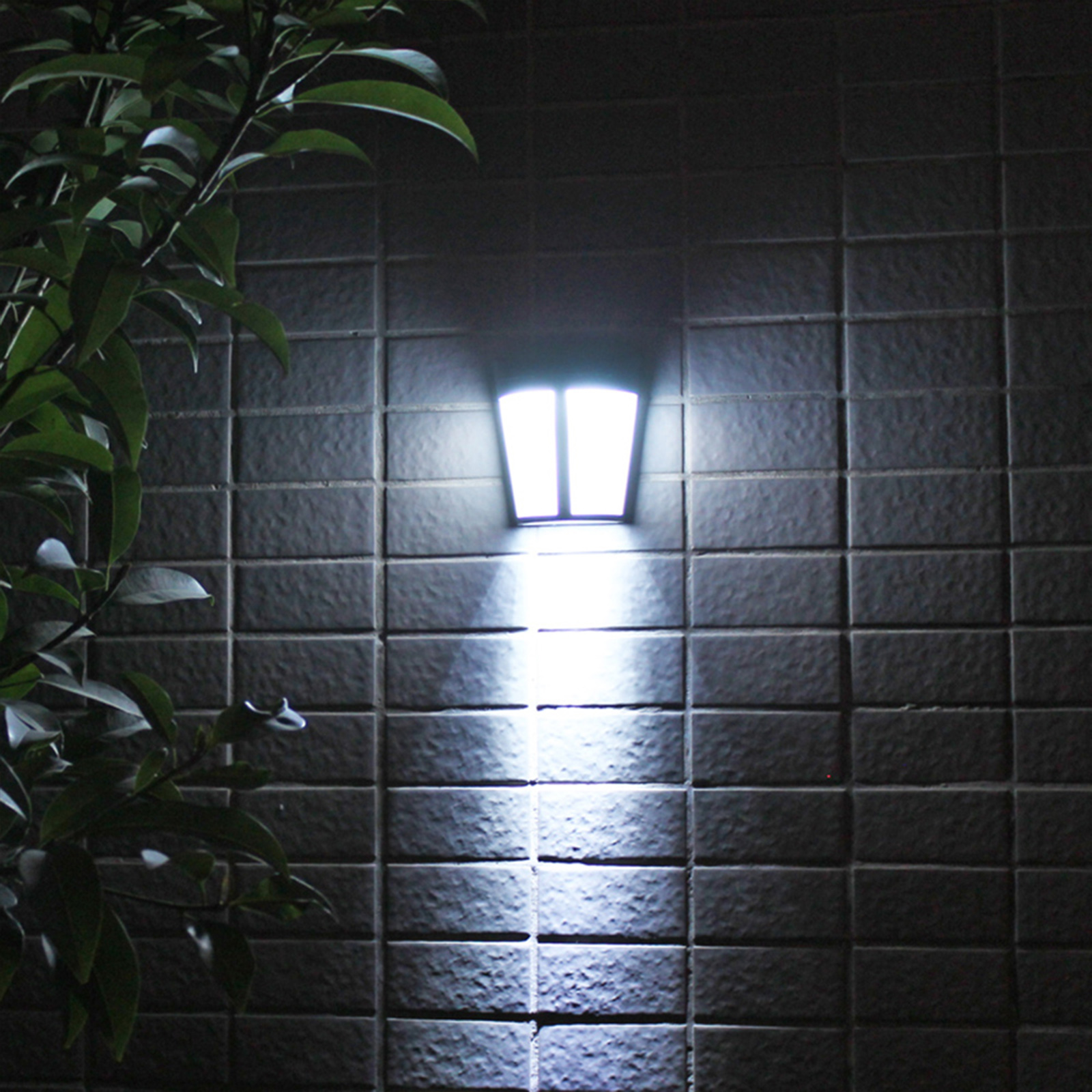 Solar Power 6 LED Wall Mount Light Outdoor Garden Path Way Fence Yard Patio Lamp 